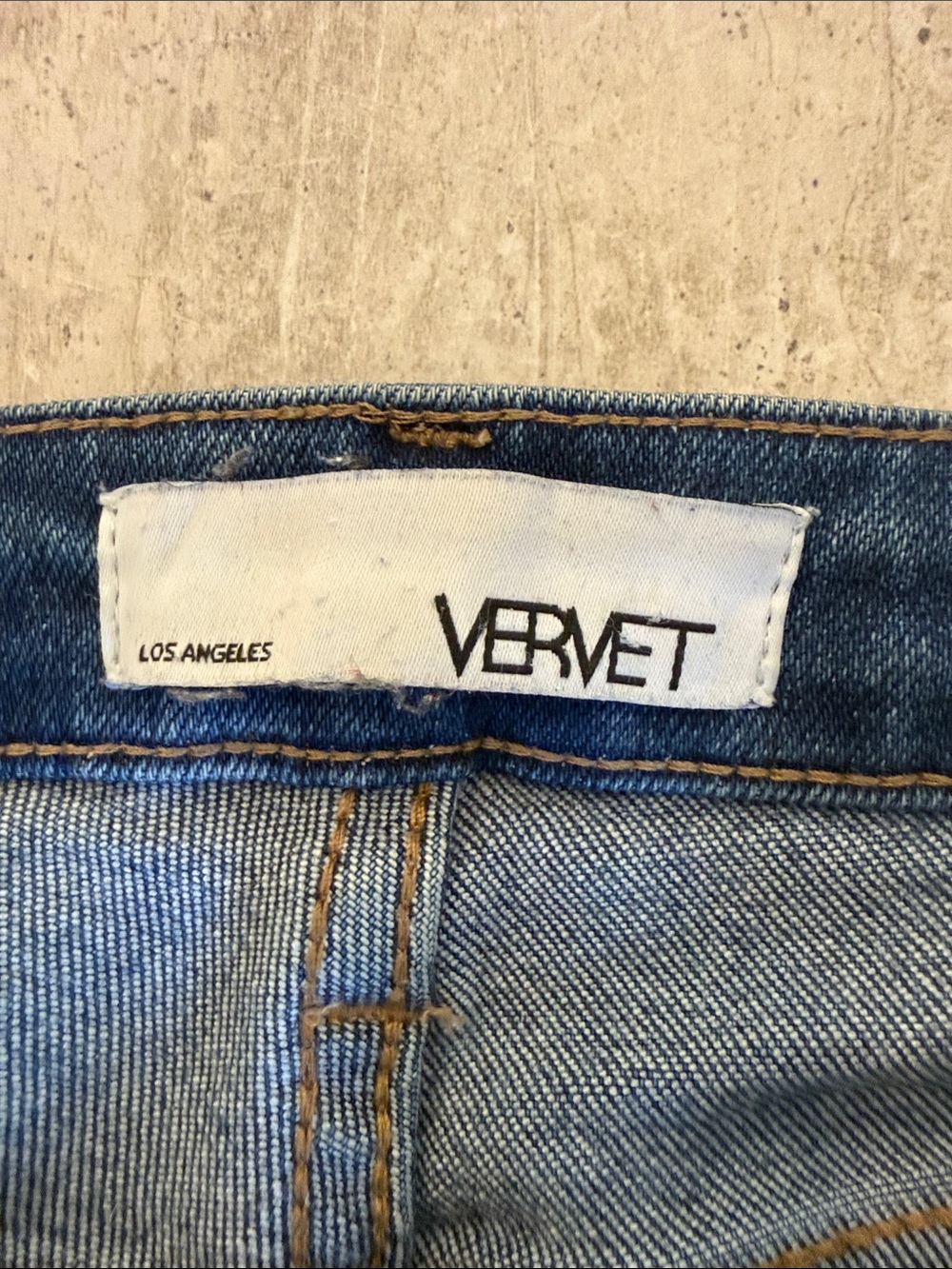 High-Rise Light Blue Cropped Straight Jeans - Picture 4 of 5